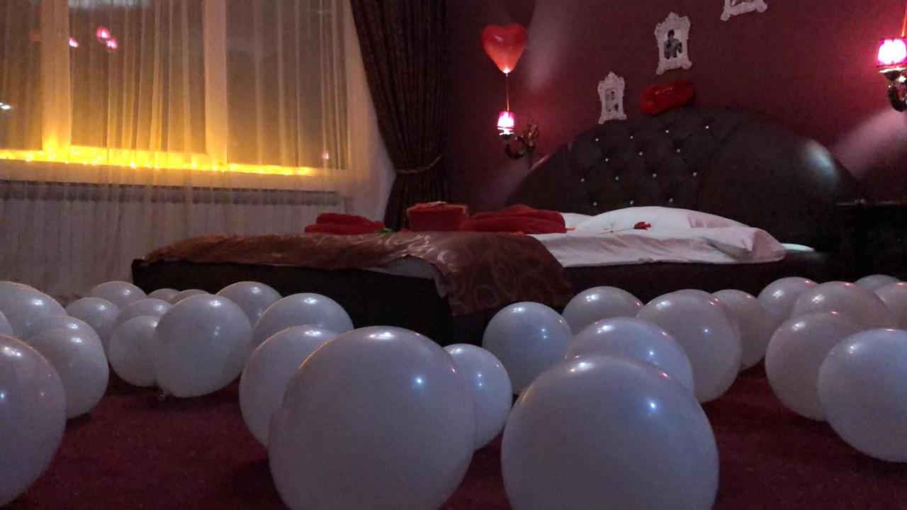 Rey Hotel مافروفو المظهر الخارجي الصورة