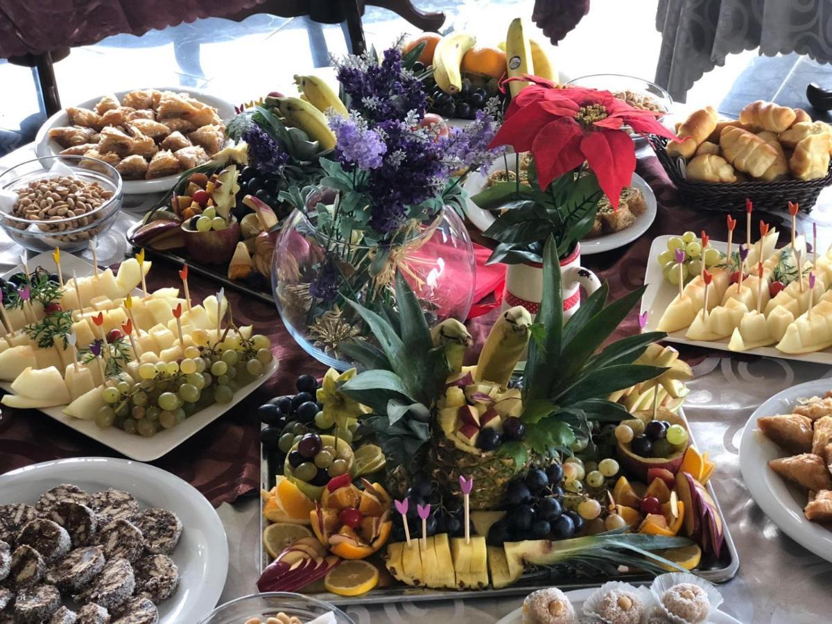 Rey Hotel مافروفو المظهر الخارجي الصورة